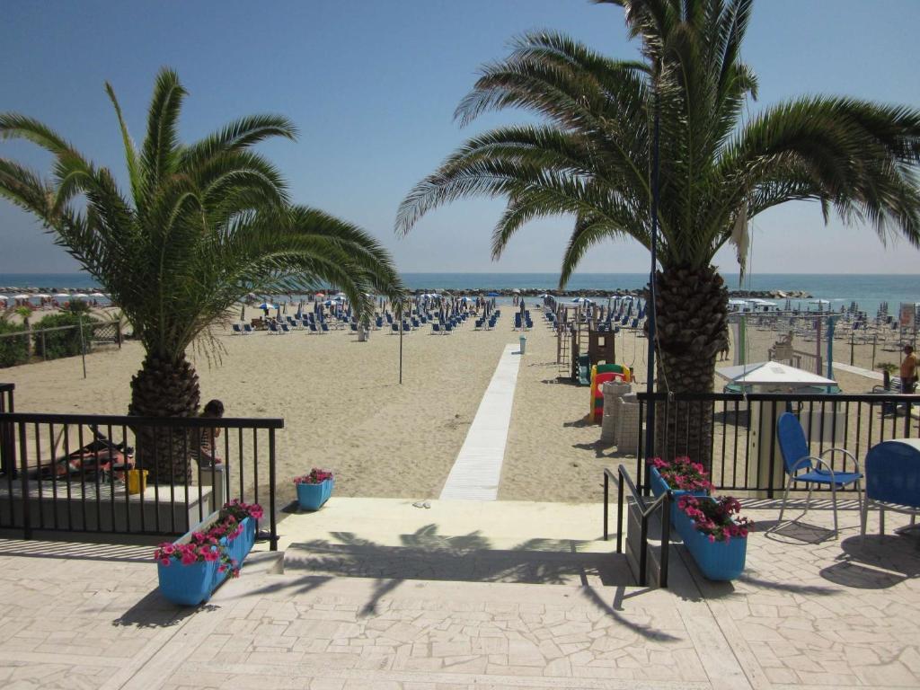Tourist Residence San Benedetto del Tronto Exterior foto